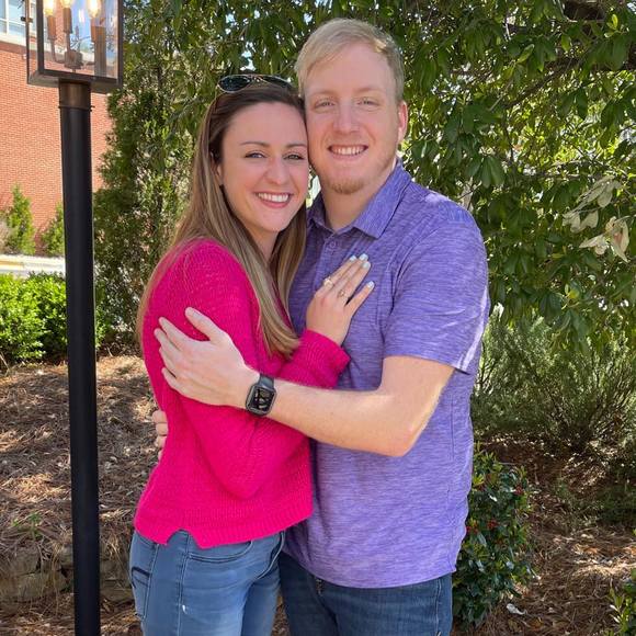 Meet your Posher, Caroline - Picture 1 of 1